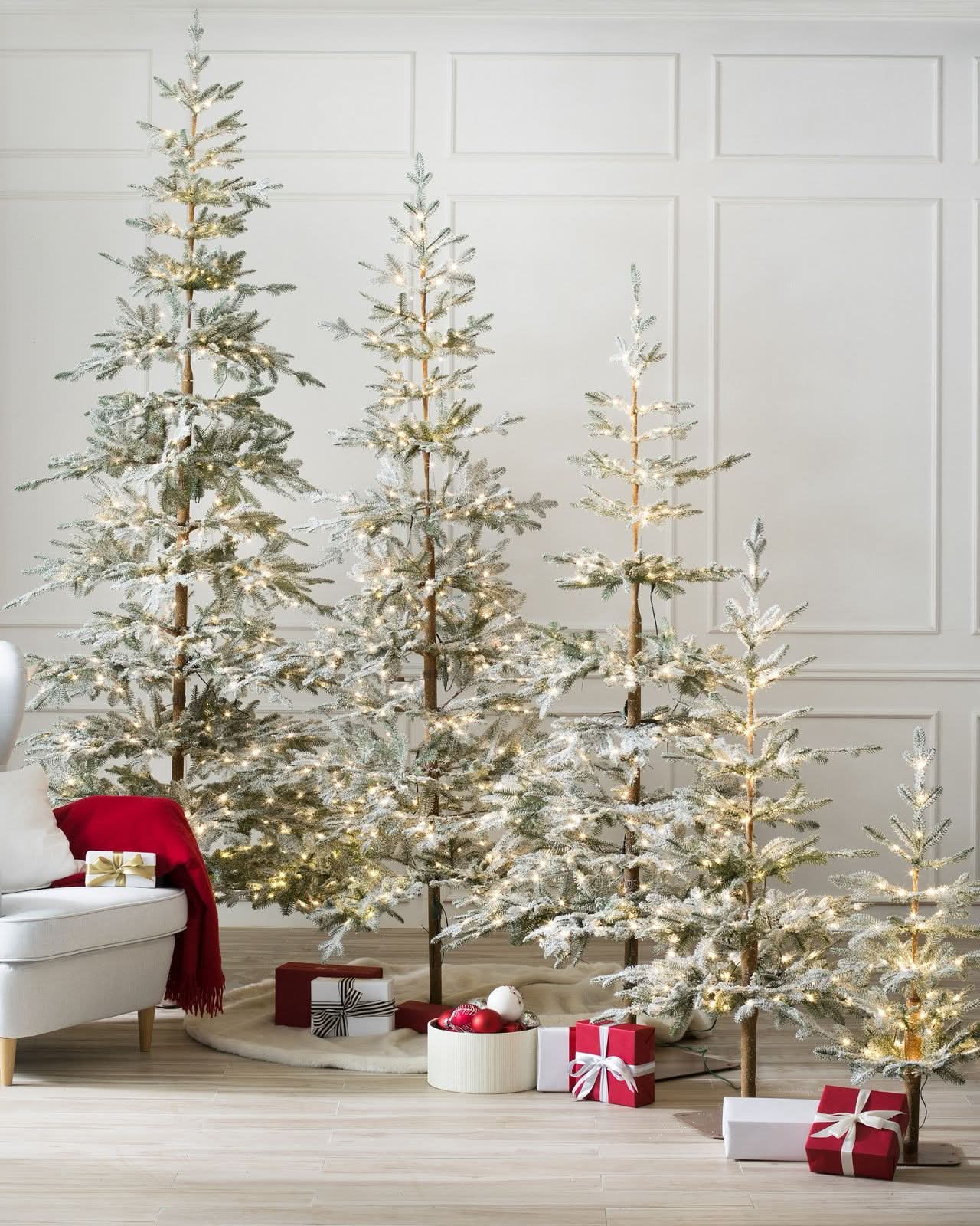 Snowy Christmas Tree with Snowy Branches, Metal Stand and Built-in Micro LEDs